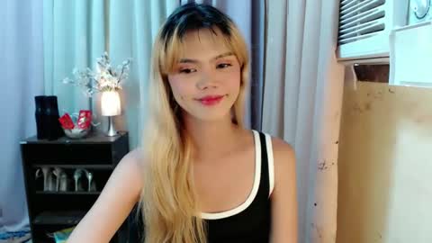 Snapshot of sweetytrannygirlxx chatting on 12-22-24, 04:50 Megan online show from 12-22-24, 04:50
