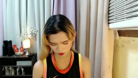 Snapshot of sweetytrannygirlxx chatting on 12-26-24, 05:15 Megan online show from 12-26-24, 05:15