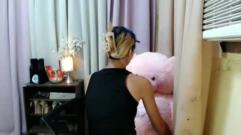 Snapshot of sweetytrannygirlxx chatting on 12-28-24, 05:12 Megan online show from 12-28-24, 05:12