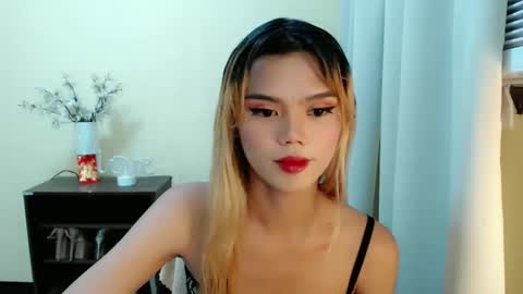Snapshot of sweetytrannygirlxx chatting on 01-13-25, 05:12 Megan online show from 01-13-25, 05:12