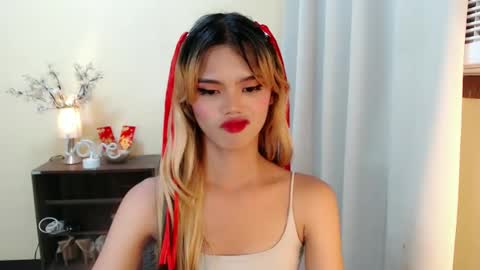 Snapshot of sweetytrannygirlxx chatting on 01-27-25, 07:14 Megan online show from 01-27-25, 07:14