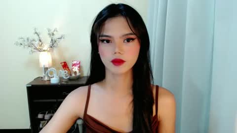 Snapshot of sweetytrannygirlxx chatting on 02-07-25, 03:12 Megan online show from 02-07-25, 03:12