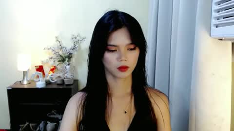 Snapshot of sweetytrannygirlxx chatting on 03-04-25, 03:44 Megan online show from 03-04-25, 03:44