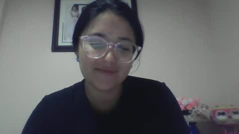 sweetyypeach online show from 02-04-25, 03:33