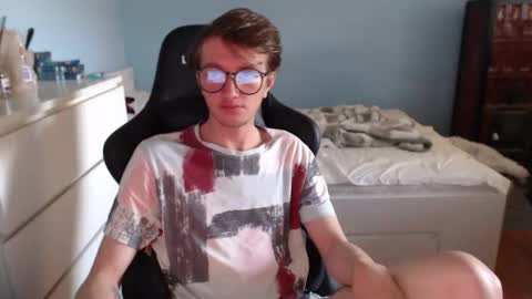 Cat online show from 04-06-26, 09:10