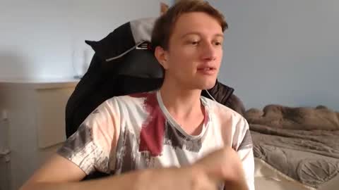 Snapshot of swetieecharmm chatting on 01-12-26, 09:47 Cat online show from 01-12-26, 09:47