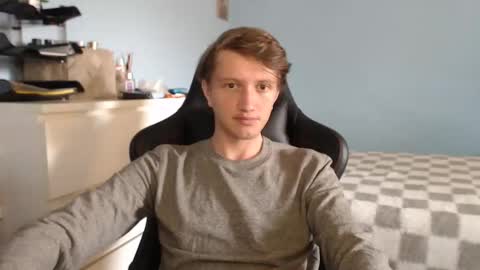 Cat online show from 03-20-26, 07:57