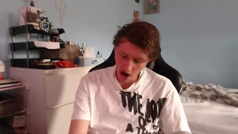 Cat online show from 04-20-26, 08:50