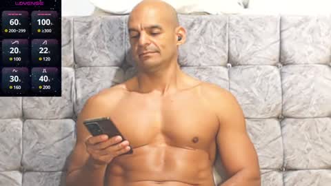 Snapshot of swimmer_summer chatting on 01-07-25, 12:03 ------- Hi Im Willy follow me do not forget to put the thumb up online show from 01-07-25, 12:03