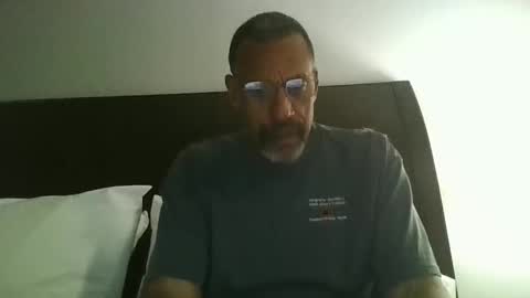 swimmerbod2495 online show from 03-22-26, 04:38