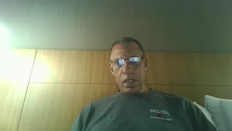 swimmerbod2495 online show from 03-31-26, 02:24