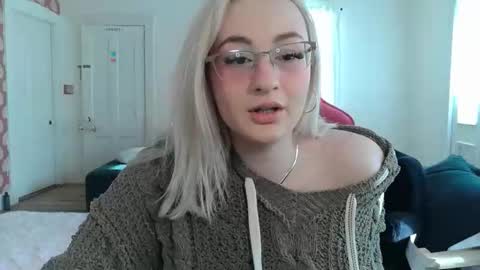 Snapshot of switchykitty chatting on 02-05-26, 02:54 ashley blayde online show from 02-05-26, 02:54