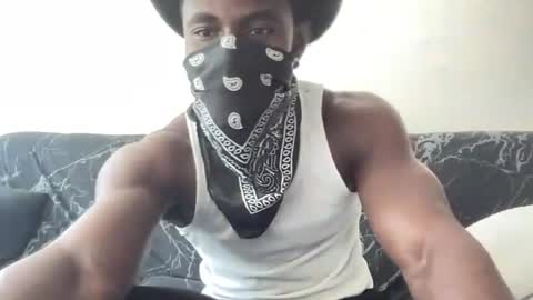 Snapshot of swolebrahxx chatting on 08-03-26, 04:11 swolebrahxx online show from 08-03-26, 04:11