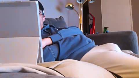 swontguy2025 online show from 03-09-26, 06:28