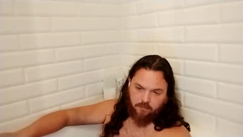 Snapshot of swooshy55 chatting on 11-11-25, 07:30 swooshy55 online show from 11-11-25, 07:30