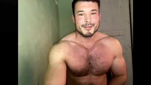 Snapshot of swordmansoul chatting on 10-22-25, 05:34 swordmansoul online show from 10-22-25, 05:34