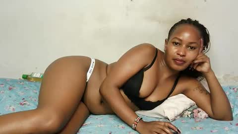 Snapshot of swt_bby chatting on 05-26-26, 07:48 swt_bby online show from 05-26-26, 07:48