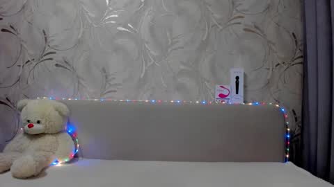 Snapshot of swweetangel chatting on 03-12-25, 01:25 Ana online show from 03-12-25, 01:25