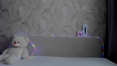 Snapshot of swweetangel chatting on 03-12-25, 10:37 Ana online show from 03-12-25, 10:37