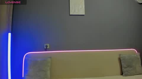 Snapshot of swweetangel chatting on 11-25-25, 02:44 Ana online show from 11-25-25, 02:44