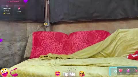 Snapshot of swytmyt chatting on 10-29-25, 06:59 swytmyt online show from 10-29-25, 06:59