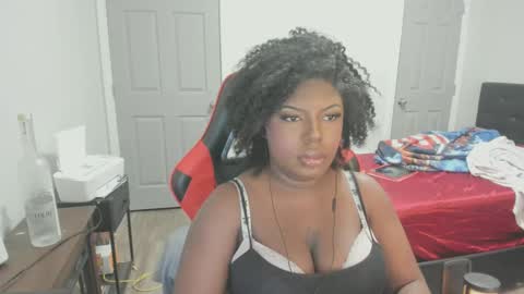 sxamleuy online show from 10-17-25, 05:32