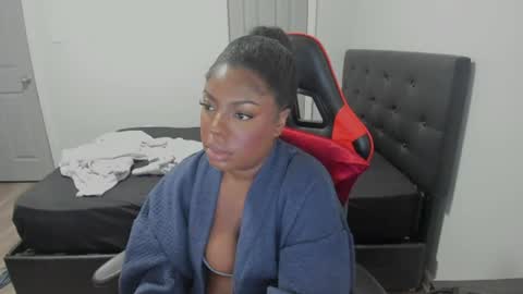 Snapshot of sxamleuy chatting on 06-20-26, 05:32 sxamleuy online show from 06-20-26, 05:32
