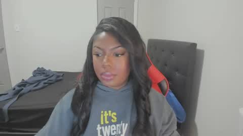 Snapshot of sxamleuy chatting on 07-12-26, 02:13 sxamleuy online show from 07-12-26, 02:13