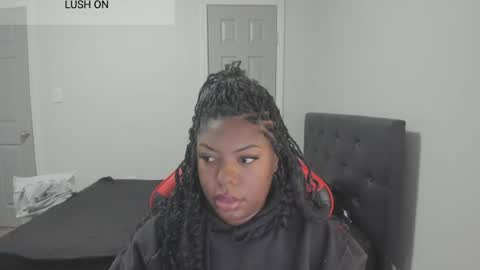 Snapshot of sxamleuy chatting on 07-19-26, 01:15 sxamleuy online show from 07-19-26, 01:15