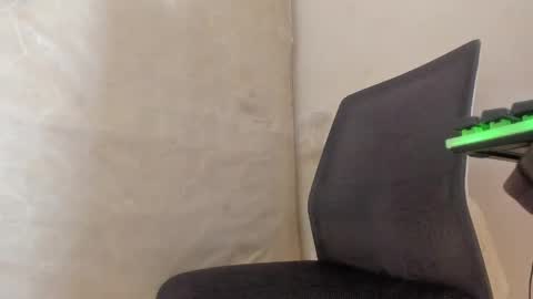 Snapshot of syd_achmed chatting on 04-23-26, 10:12 Greg online show from 04-23-26, 10:12
