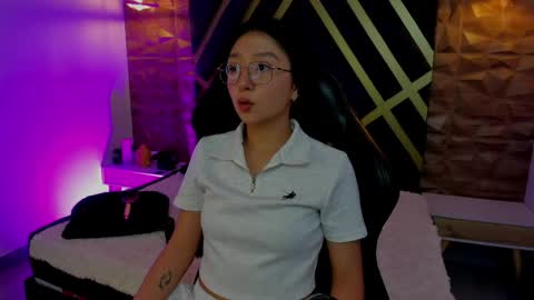 Snapshot of sydney_miller_ chatting on 04-26-26, 01:20 Sydney online show from 04-26-26, 01:20