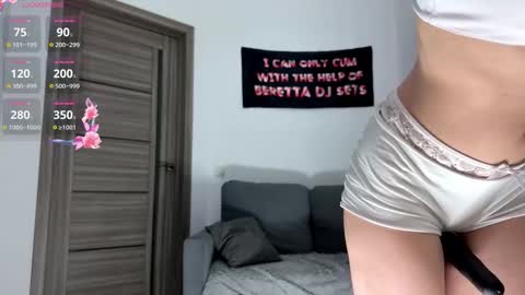 Mona online show from 03-20-26, 05:07