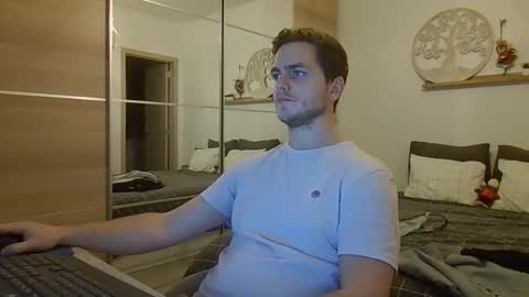 syl092 online show from 11-05-25, 05:02