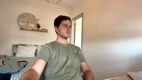 Snapshot of syl092 chatting on 05-30-26, 12:13 syl092 online show from 05-30-26, 12:13
