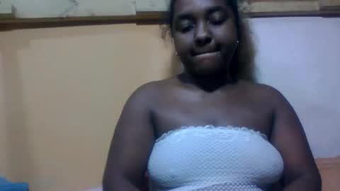 Snapshot of sylvi_ni chatting on 07-21-26, 11:01 NinaDream online show from 07-21-26, 11:01