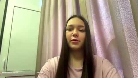 Sylvia online show from 06-10-26, 10:47