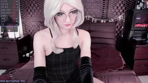 Sylvie online show from 01-19-25, 12:38