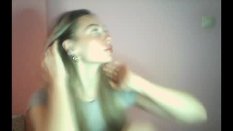 Snapshot of syrami chatting on 06-17-26, 02:18 syrami online show from 06-17-26, 02:18