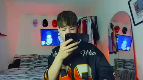 TONER online show from 10-28-25, 12:25