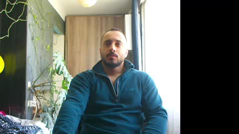Snapshot of t_huracane chatting on 04-22-26, 07:55 Huracane online show from 04-22-26, 07:55