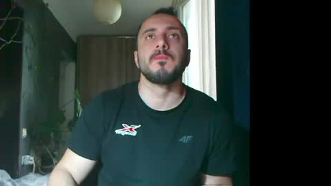 Snapshot of t_huracane chatting on 05-26-26, 04:14 Huracane online show from 05-26-26, 04:14