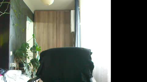 Snapshot of t_huracane chatting on 05-29-26, 03:54 Huracane online show from 05-29-26, 03:54