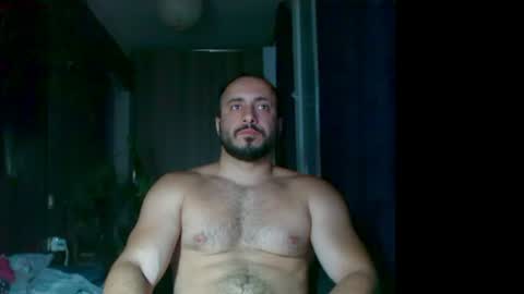 Snapshot of t_huracane chatting on 06-12-26, 05:12 Huracane online show from 06-12-26, 05:12