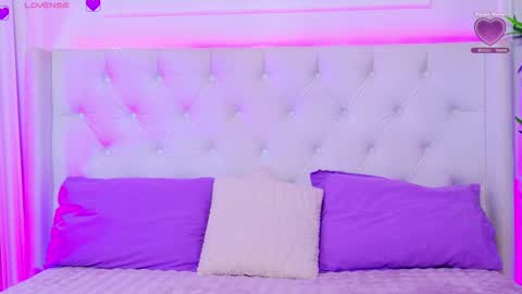 Arianna online show from 03-12-26, 01:06