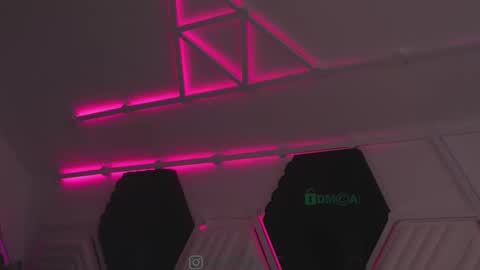 TAANNI online show from 03-02-25, 01:58