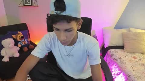 Tashi00 online show from 03-04-26, 08:26