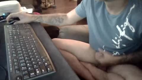 Snapshot of taco42067 chatting on 07-16-26, 05:02 taco42067 online show from 07-16-26, 05:02