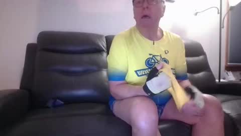 Snapshot of tacrunner66_ chatting on 02-13-25, 02:52 tacrunner66_ online show from 02-13-25, 02:52