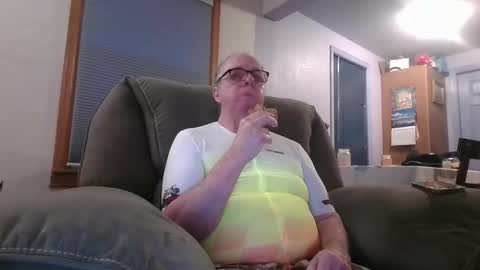 Snapshot of tacrunner66_ chatting on 03-07-25, 02:25 tacrunner66_ online show from 03-07-25, 02:25