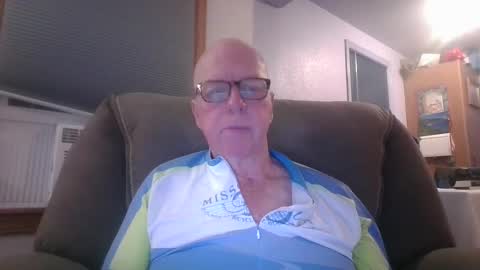 Snapshot of tacrunner66_ chatting on 09-27-25, 05:12 tacrunner66_ online show from 09-27-25, 05:12